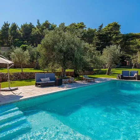 펜션 Stella Maris 수두라드